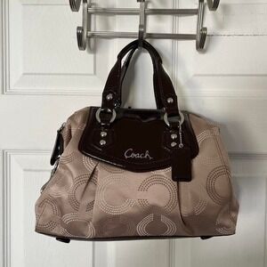 y2k 2000s Coach Ashley Signature C's Monogram shoulder bag / handbag